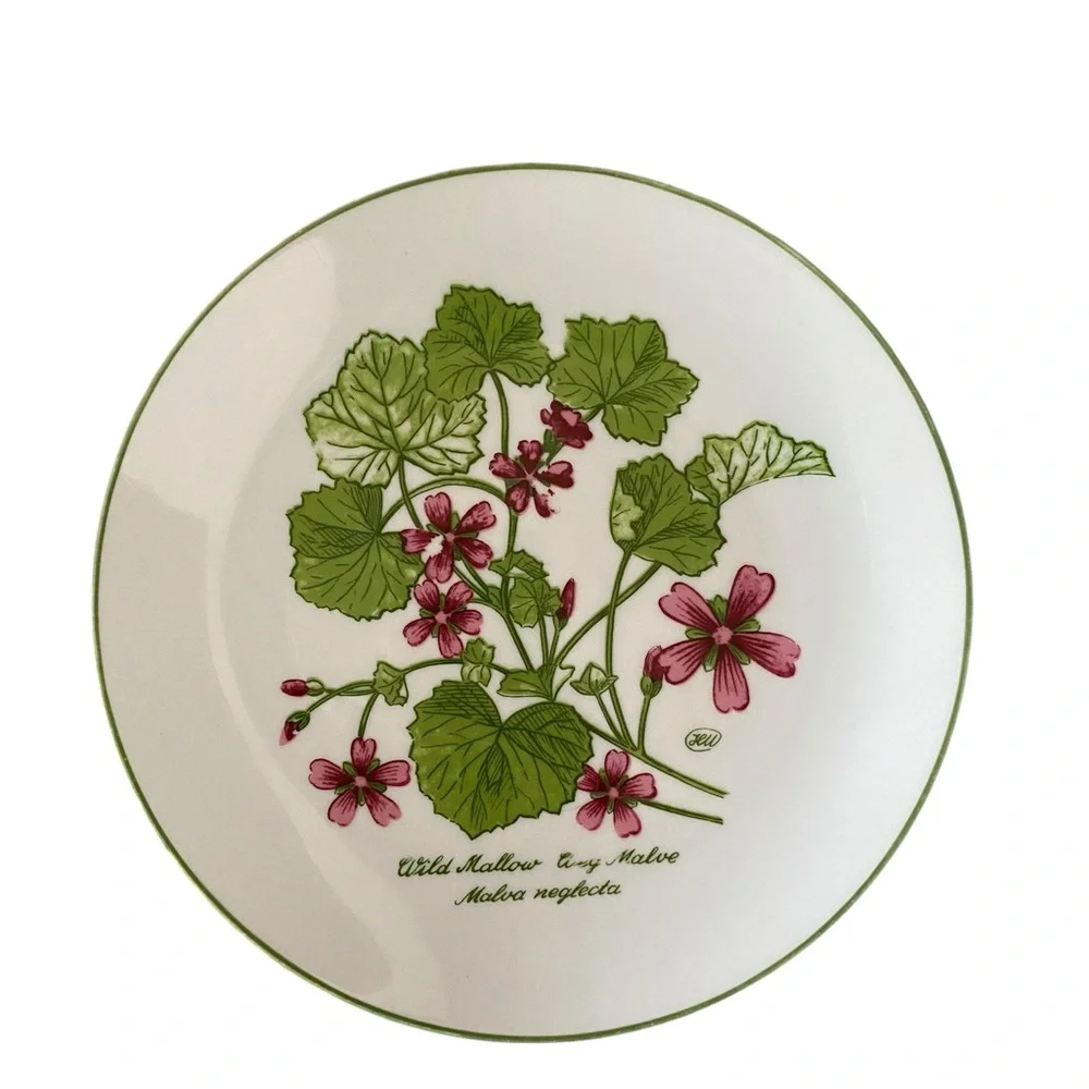 Bareuther Waldsassen Bavaria Botanic Flower berries 142 Salad Plates green trim